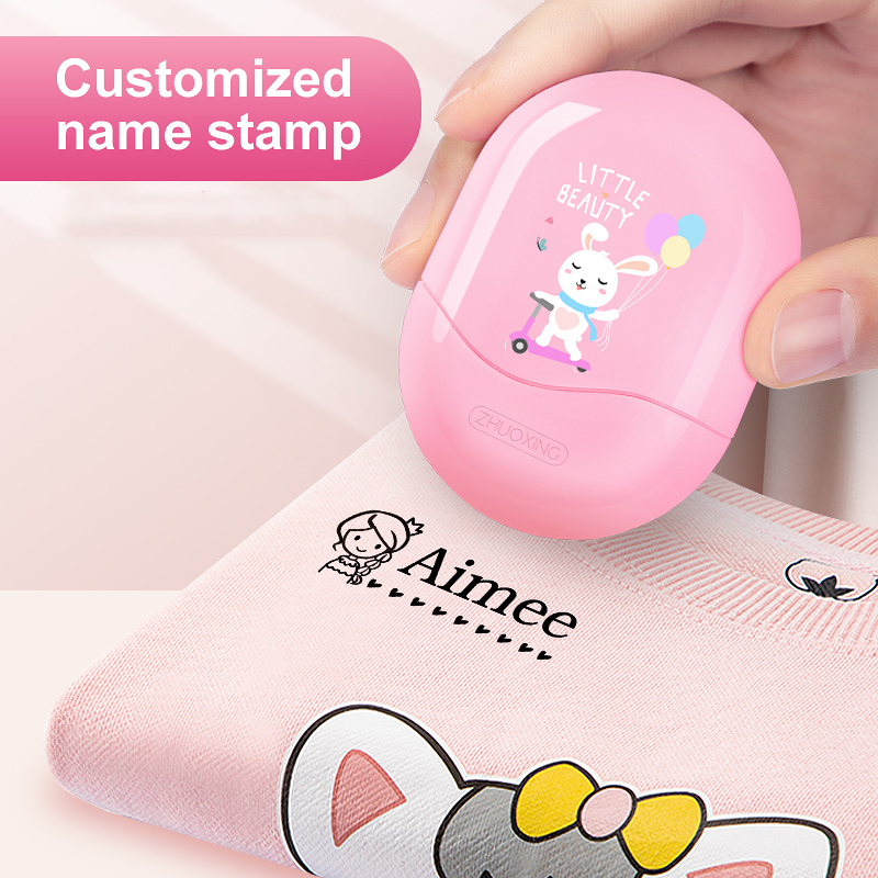 Kids Education Name - ชุดอุปกรณ์ทำตราประทับชื่อส่วนตัว - ตราประทับกันน้ำแบบกำหนดเองสำหรับอุปกรณ์การเรียน, ของขวัญสำหรับงานเลี้ยงเด็ก & การเดินทาง,